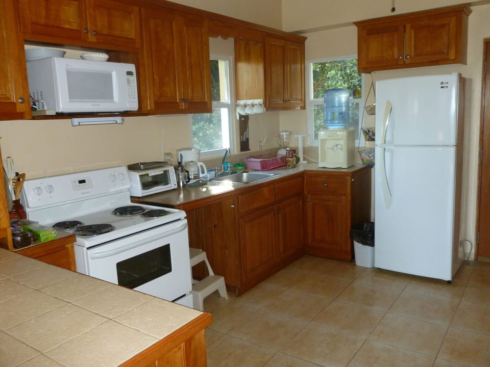 Kitchen--fully equipped