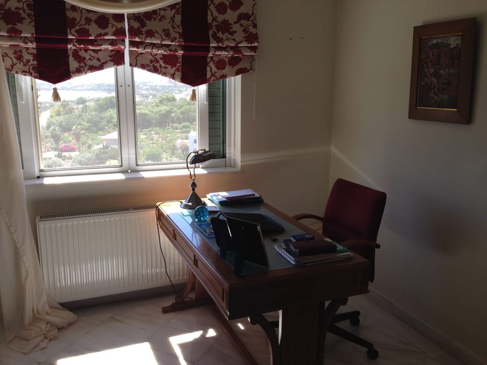 Study / Office (with air conditioning)