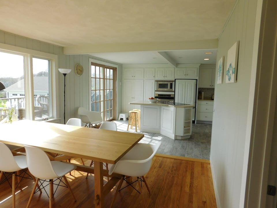 Open plan dining and kitchen area.