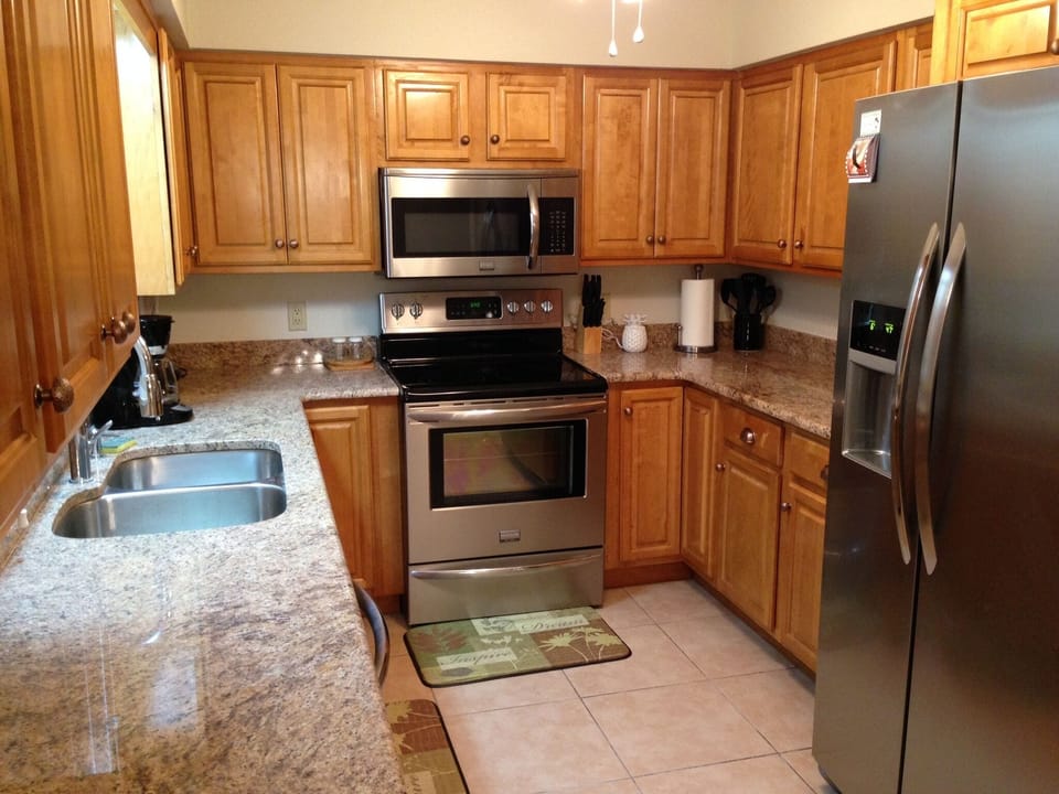 Recently renovated fully stocked kitchen.
