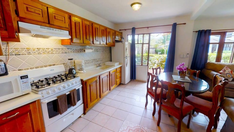 Rio Copey 2 townhouse near the beach in Jaco (789)