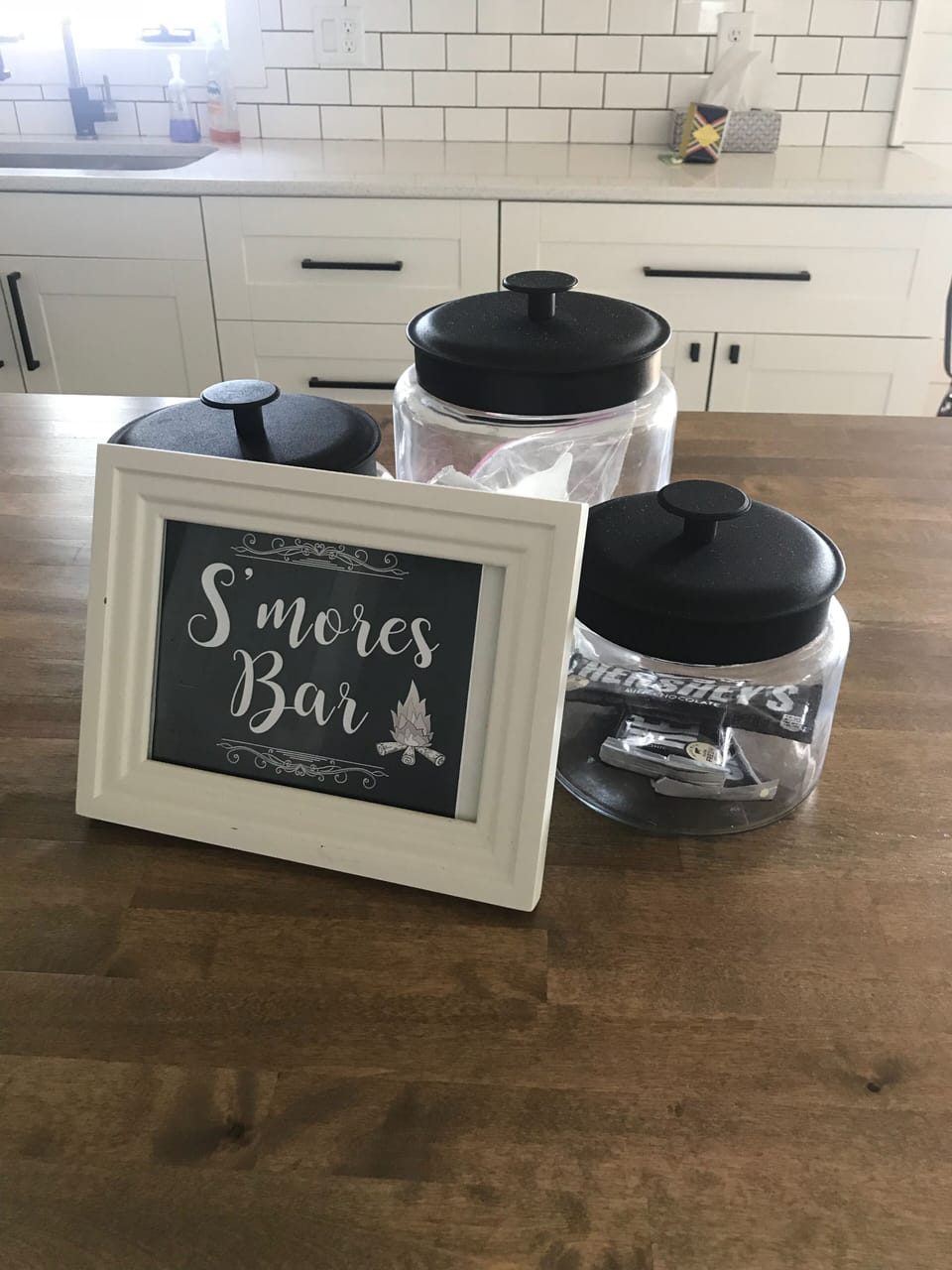 Complimentary s’mores bar. 