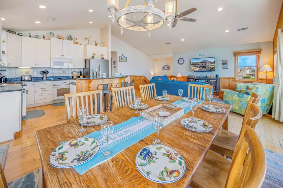 Surf or Sound Realty - 308 - Decked Out - Dining Area -1