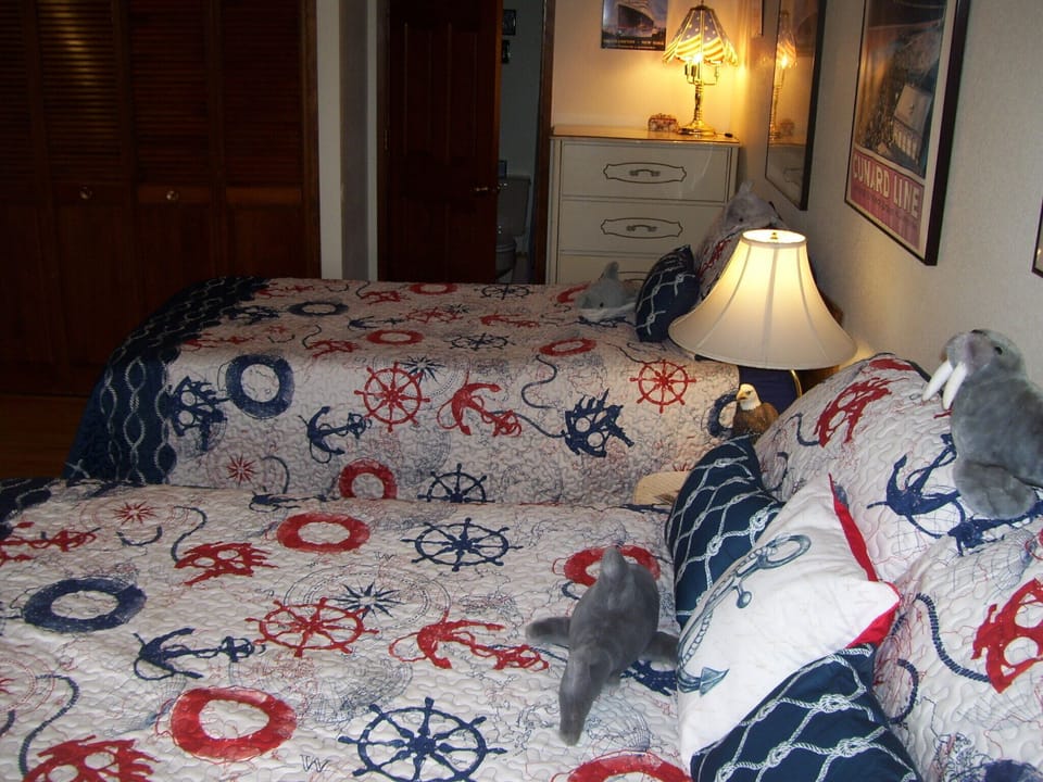 QUEEN AND TWIN IN FIRST FLOOR BEDROOM