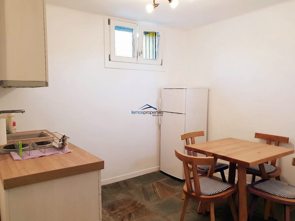 The kitchenette on the lower ground floor