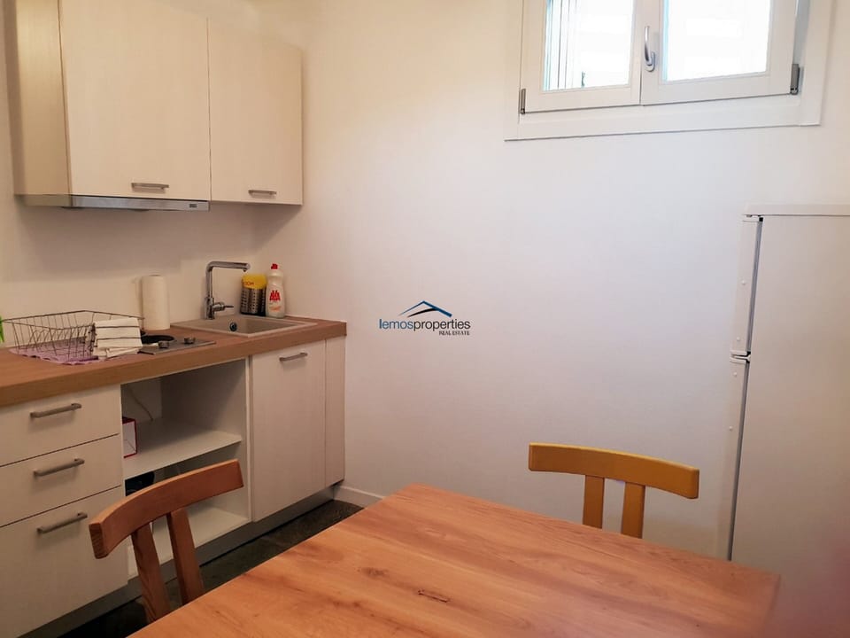The kitchenette on the lower ground floor