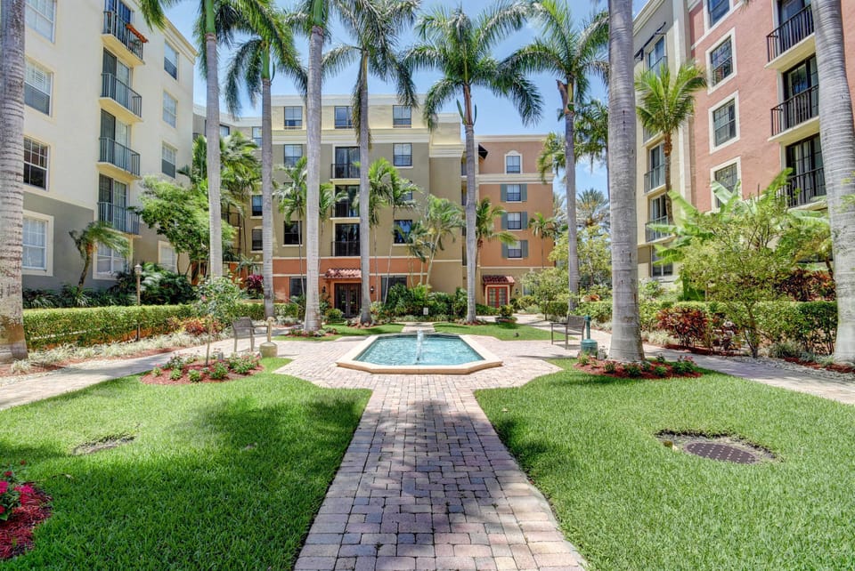 Common outdoor space with nearby clubhouse