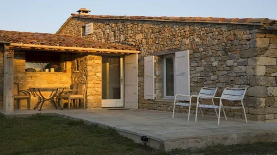 Outdoor terrace, East side