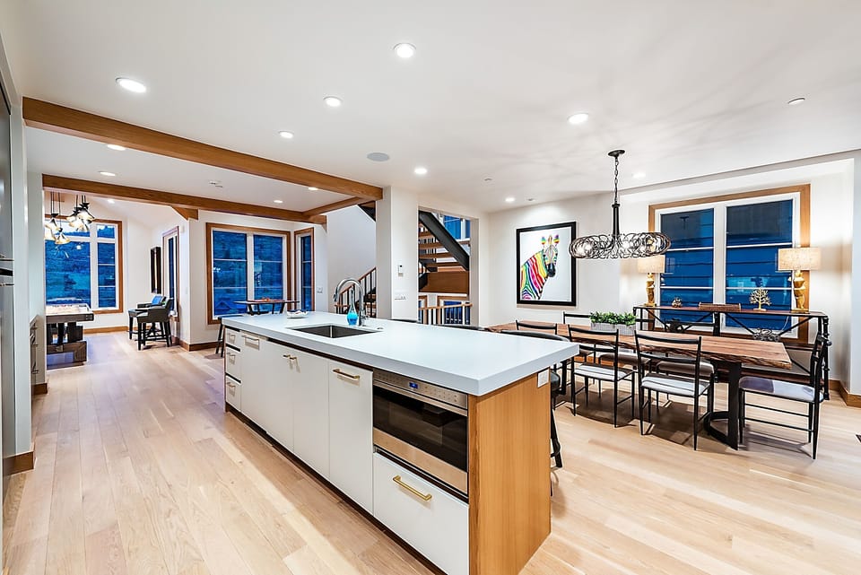 There is enough space for several chef's and onlookers
