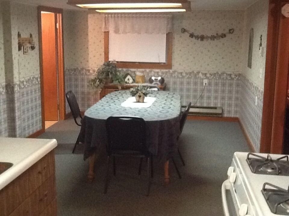 Dining room- table sits 8 