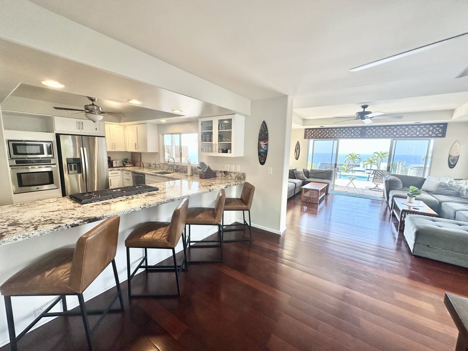 **Newly Renovated** Kitchen