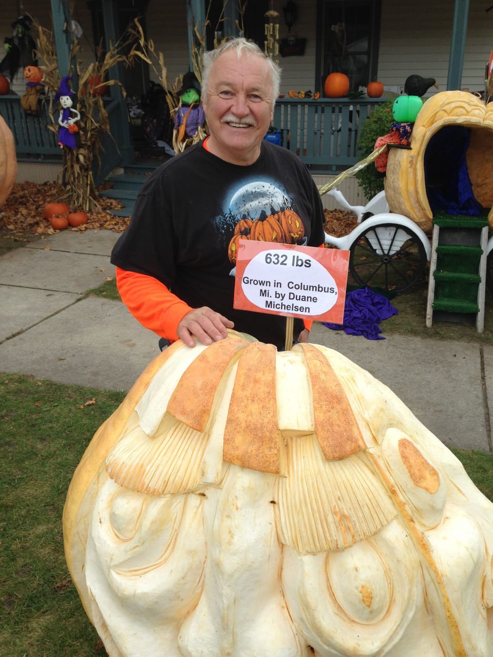 Local resident Ed Moody's unique carvings are another feature of the festival.