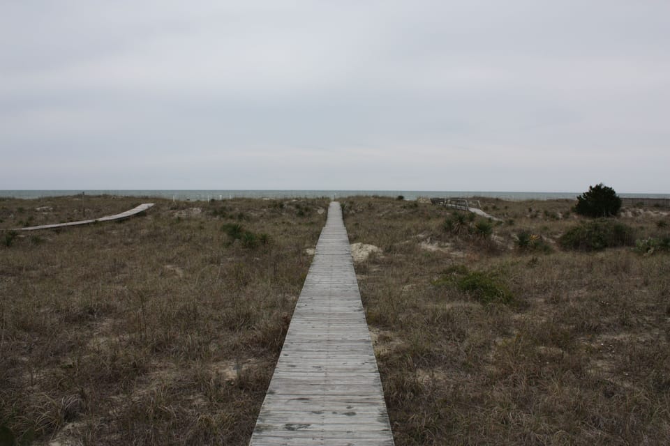 Walkway to the beach, through the dunes.