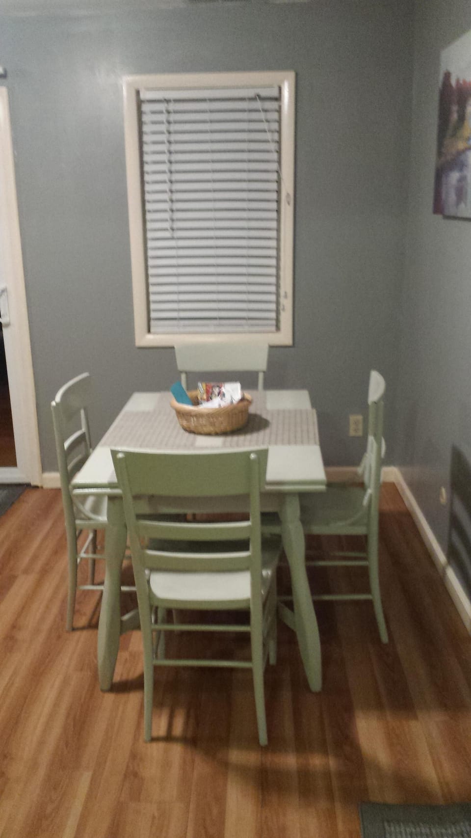 1 bedroom dining area
