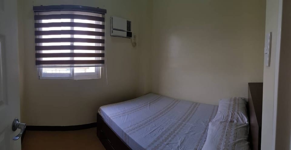 Roomy 2-Bedroom QC Condo Unit for Rent!