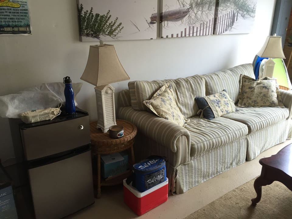 Garage hangout room