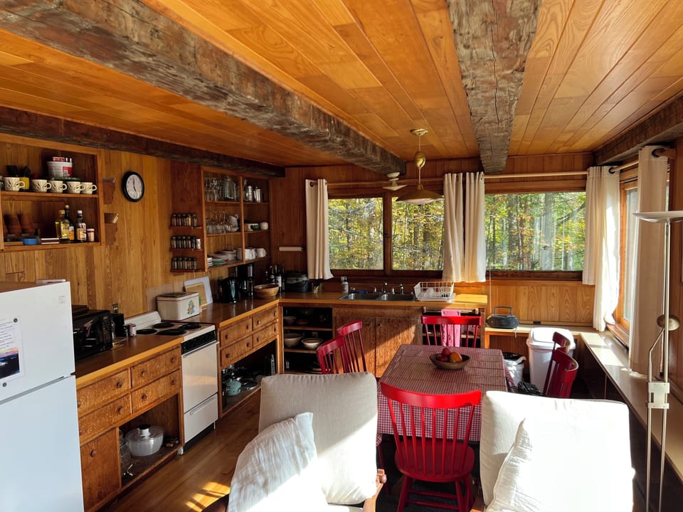 Dining & Kitchen