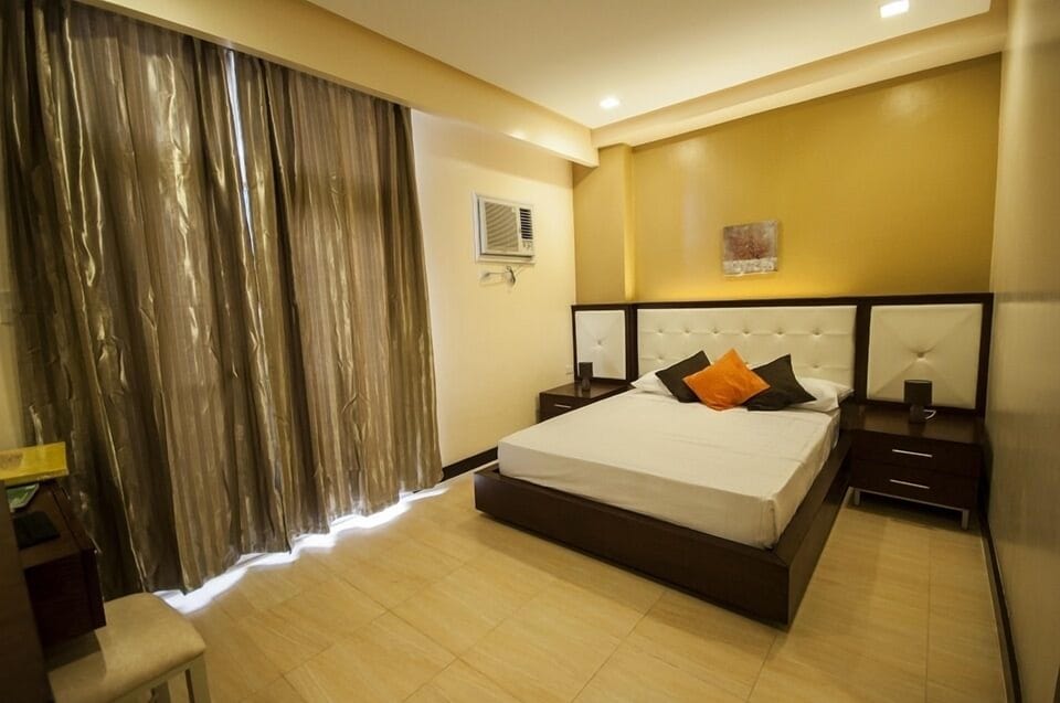 1 Bedroom Units