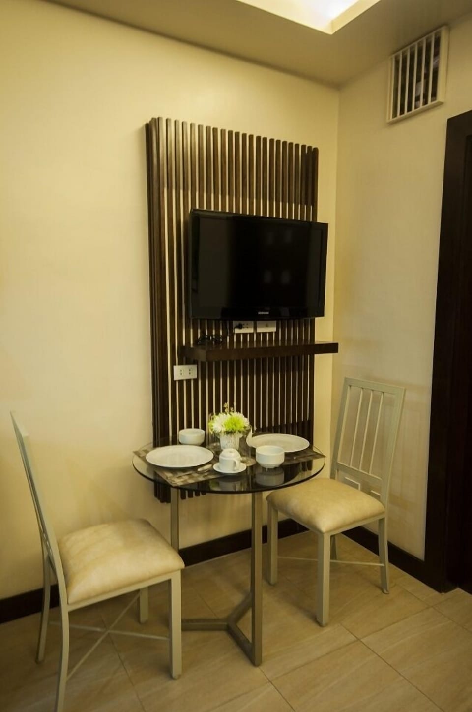 1 Bedroom Units