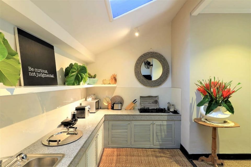 Bloom 4 Bed Villa, near beach, Seminyak;