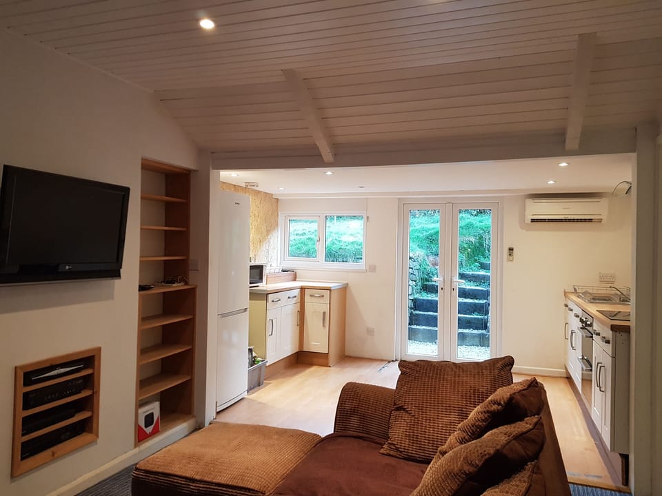 Open Plan Living area (there is no rear garden now, just a small yard and wall)