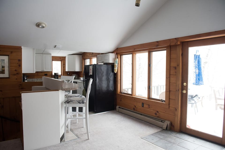3 seat breakfast bar