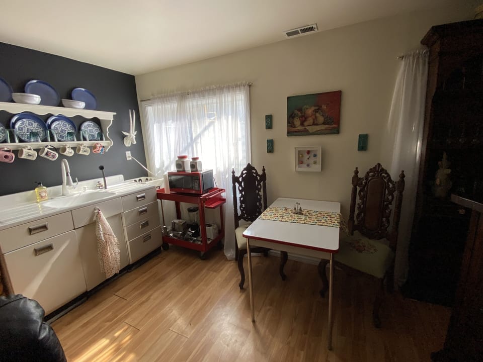 Kitchenette with dinning. A great place for scrambled eggs & avocado toast