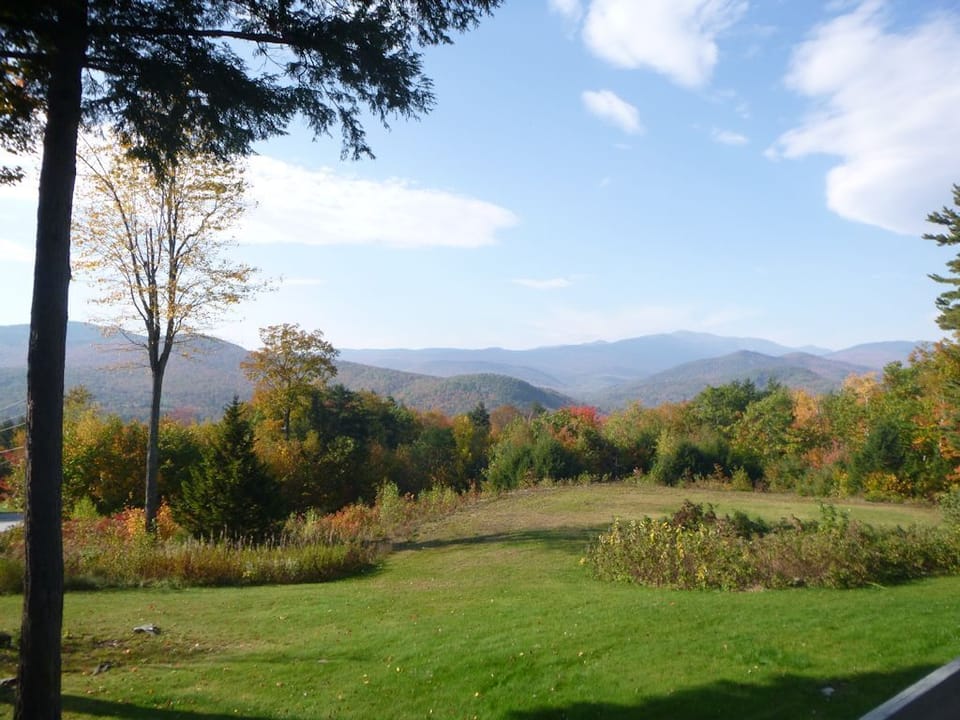 Spectacular views of Mt. Washington any time of the year!