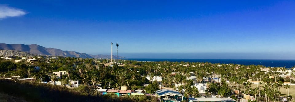 La pueblo de Los Barriles
and the Sea of Cortez