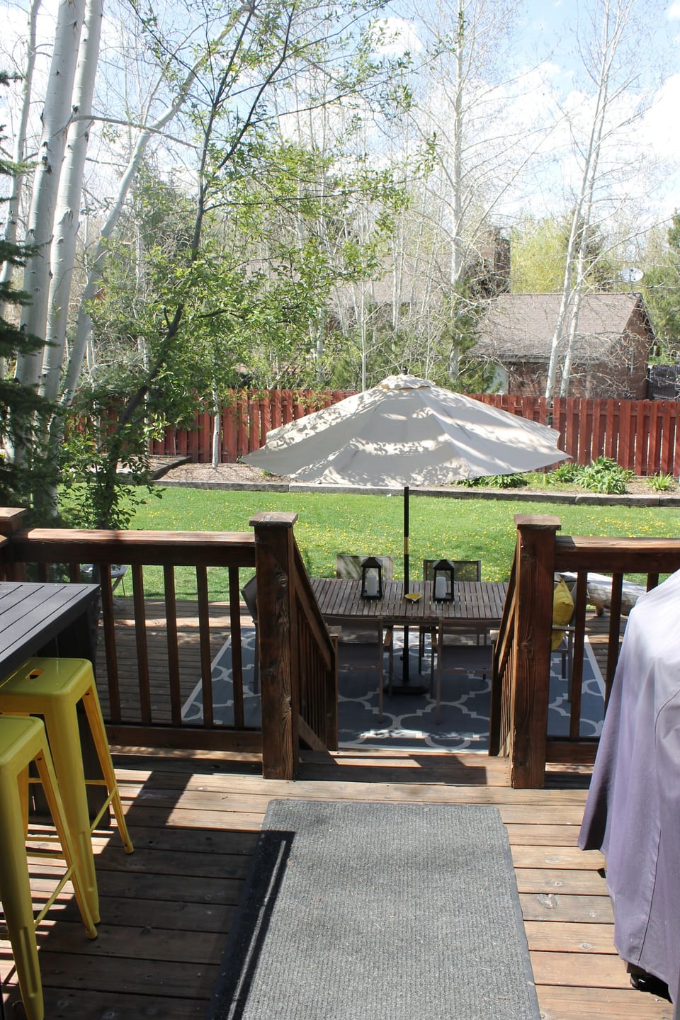 Outdoor dining