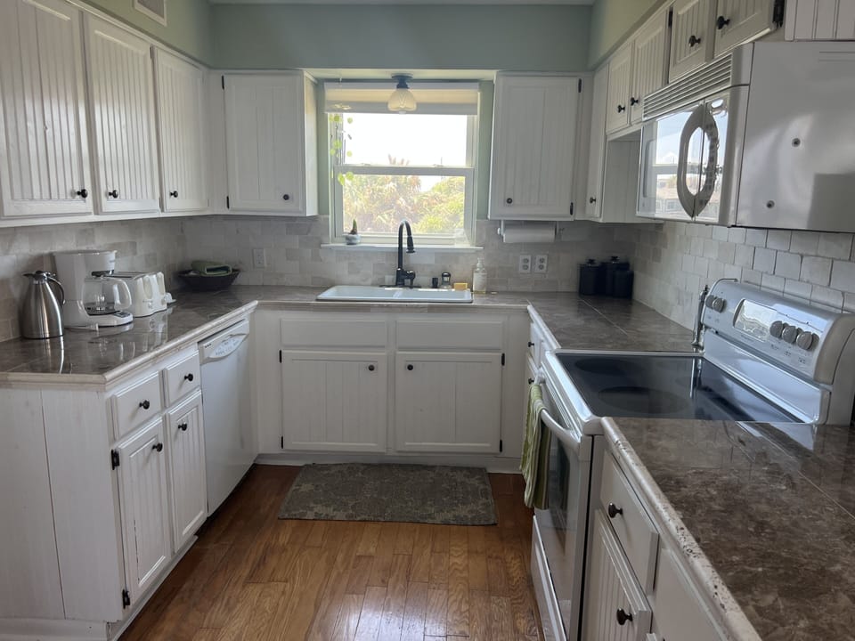plenty of counter space
