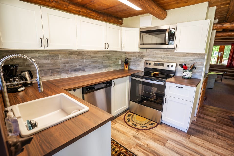 Newly Remodeled Kitchen