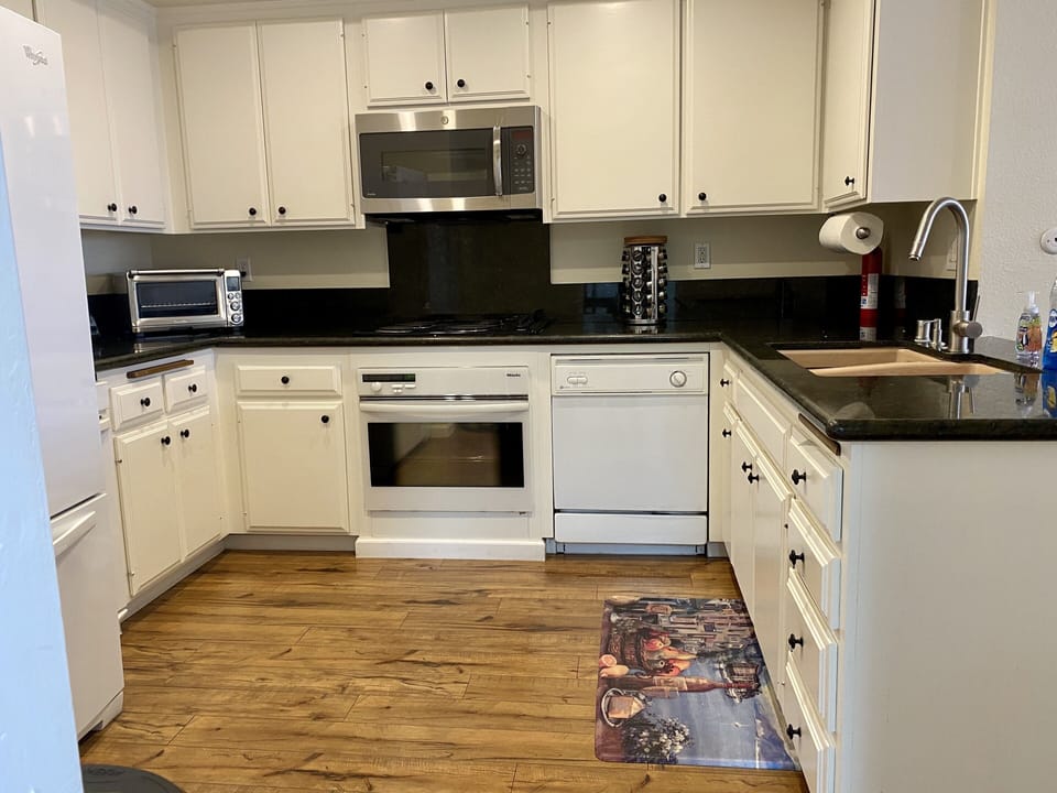 Kitchen - Fully Stocked