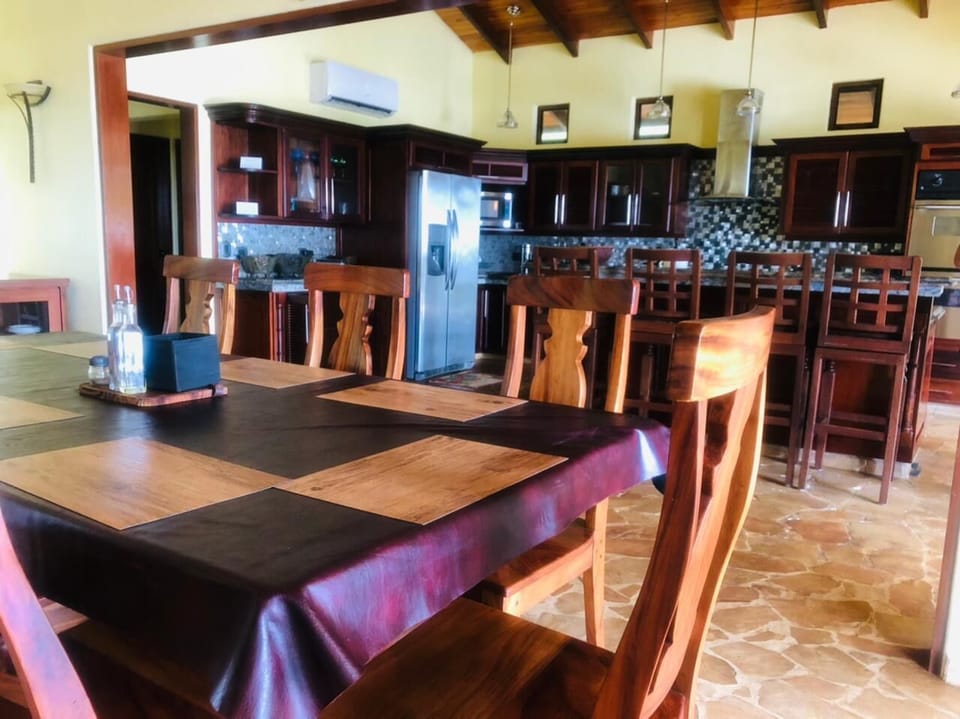 Dining Room with a view into the kitchen