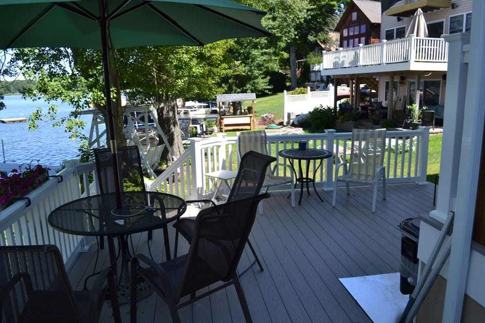 Deck with seating areas