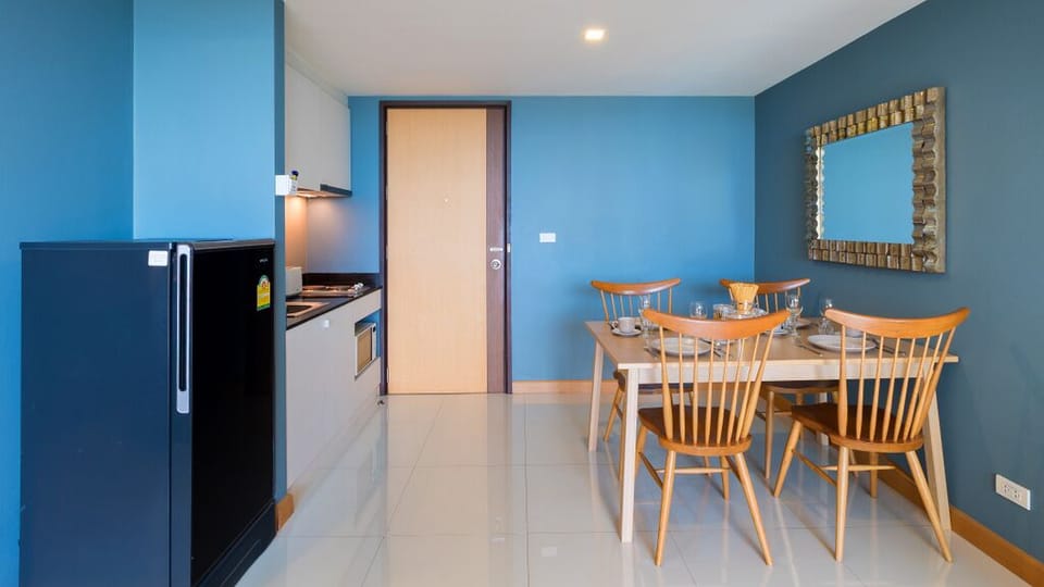 2-BR Apartment w PoolView@RoccoHuaHin_5H