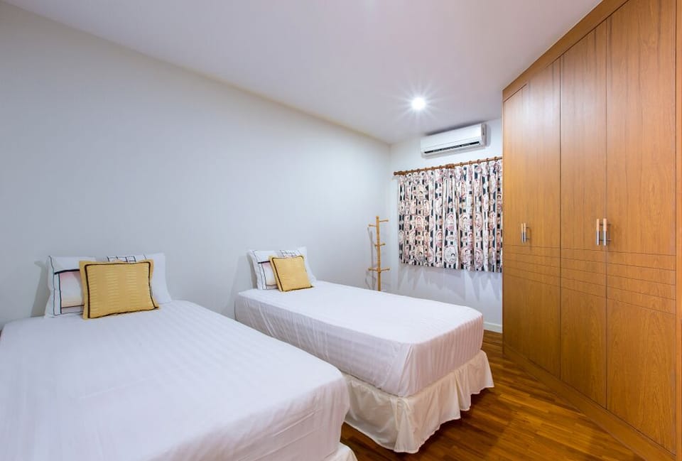 Baan PooLom HH_2Bedroom Apt SeaView:BDB