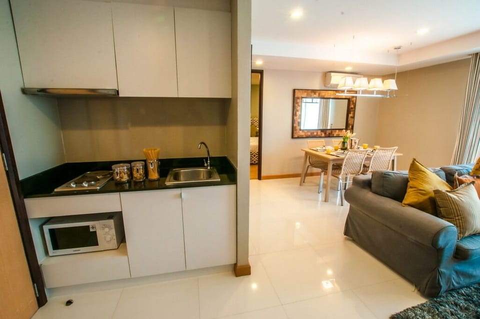 SeaView Partial 1BR Suite@RoccoHuaHin_7I