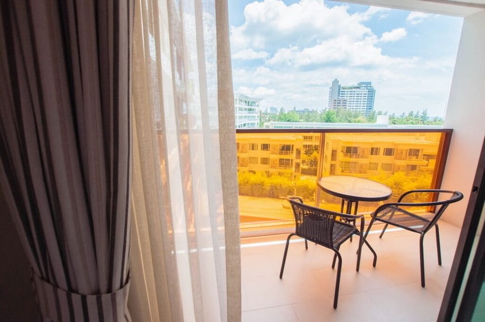 SeaView Partial 1BR Suite@RoccoHuaHin_7I