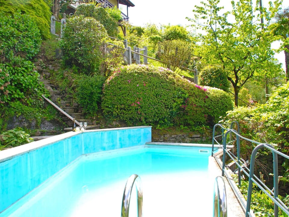 Property, Swimming Pool, Real Estate, Leisure, House, Estate, Building, Grass, Tree, Garden