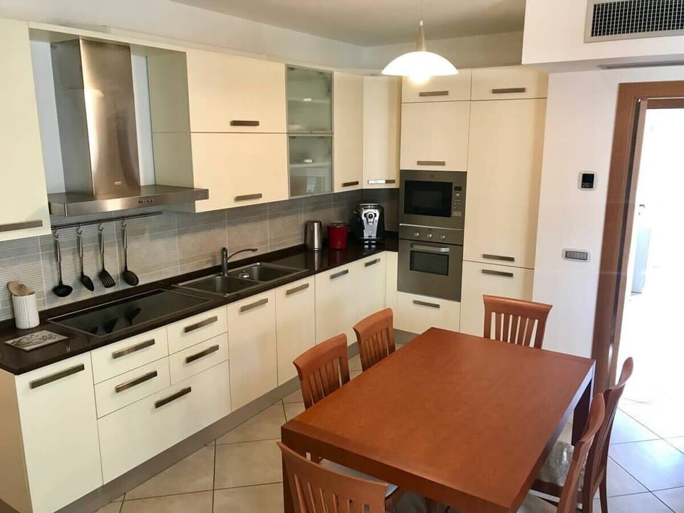 Kitchen and dining area