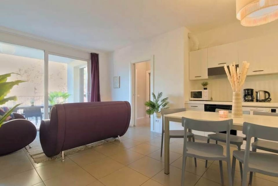 Living, dining and kitchen area