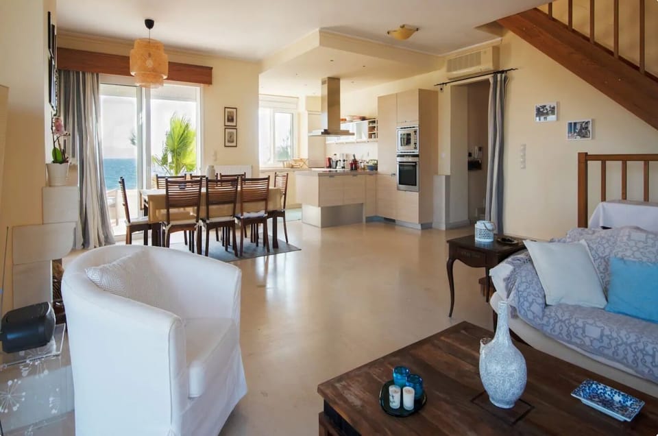 Living and dining room