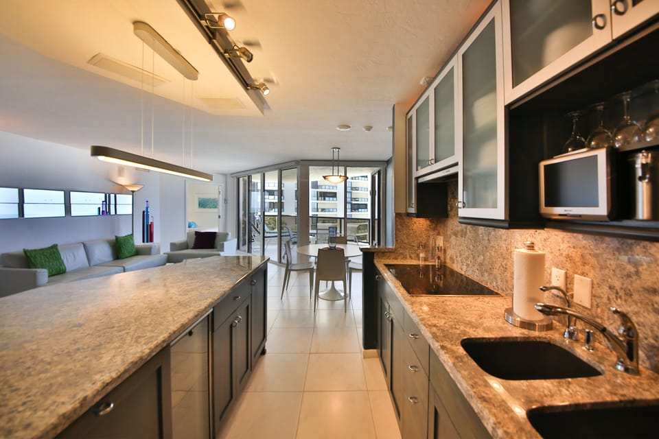 Kitchen and dining area