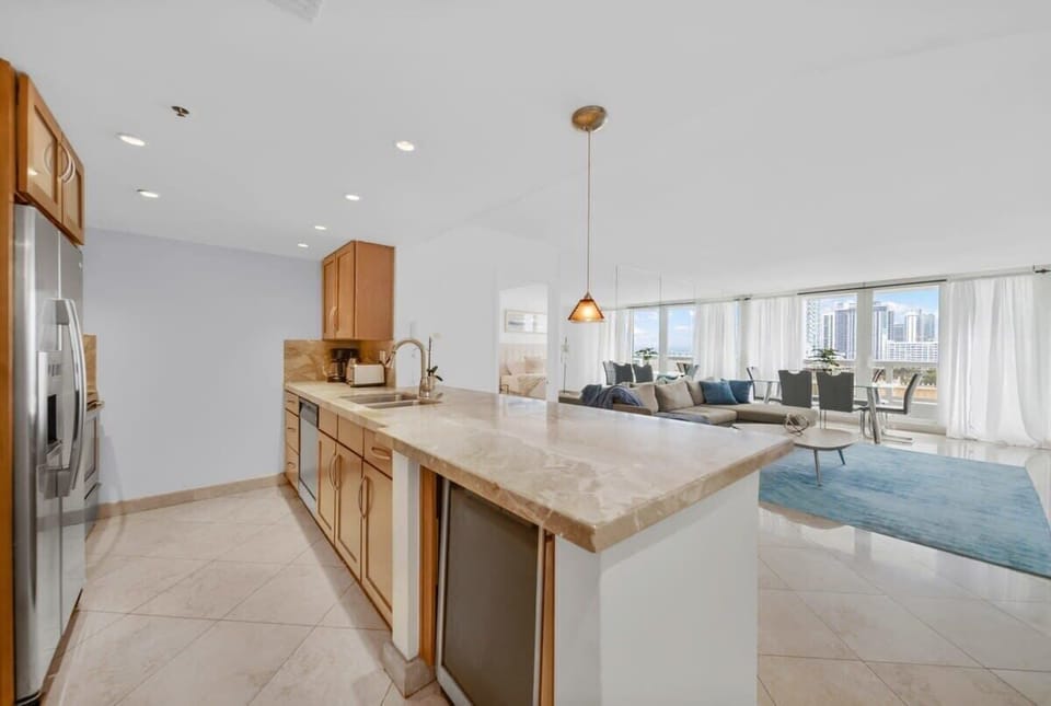 Fully equipped kitchen