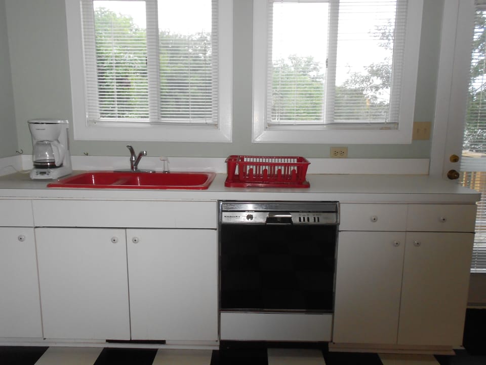 Kitchen window
