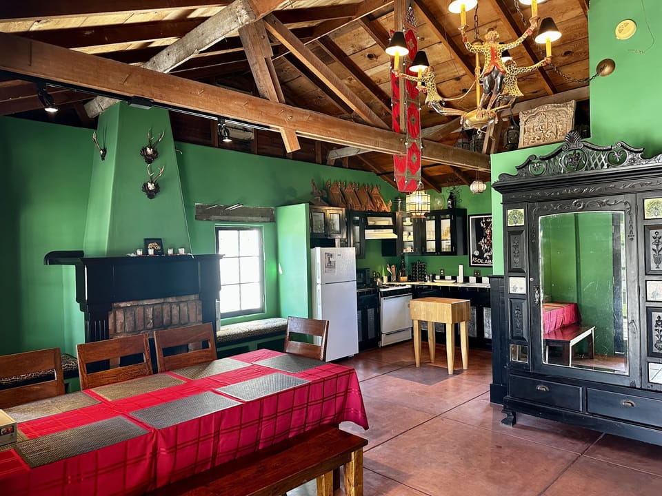 Kitchen and dining room. 