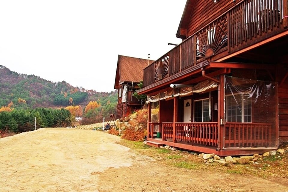"WON" Suite Liun Pine Tree Cabin