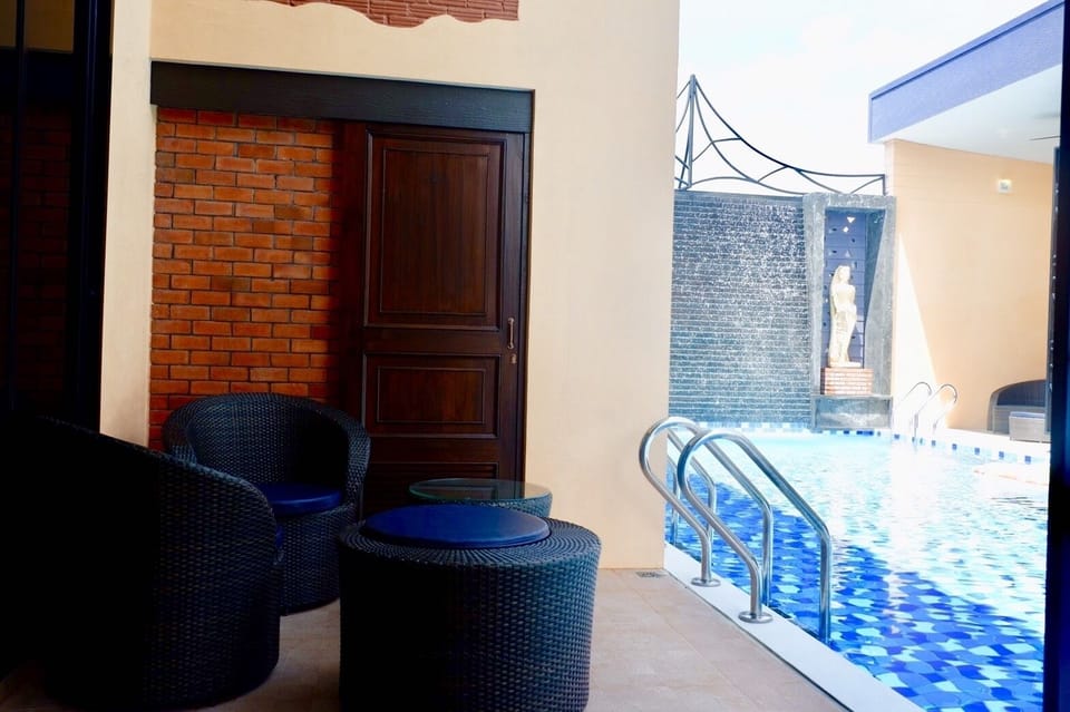 Superior Pool Access