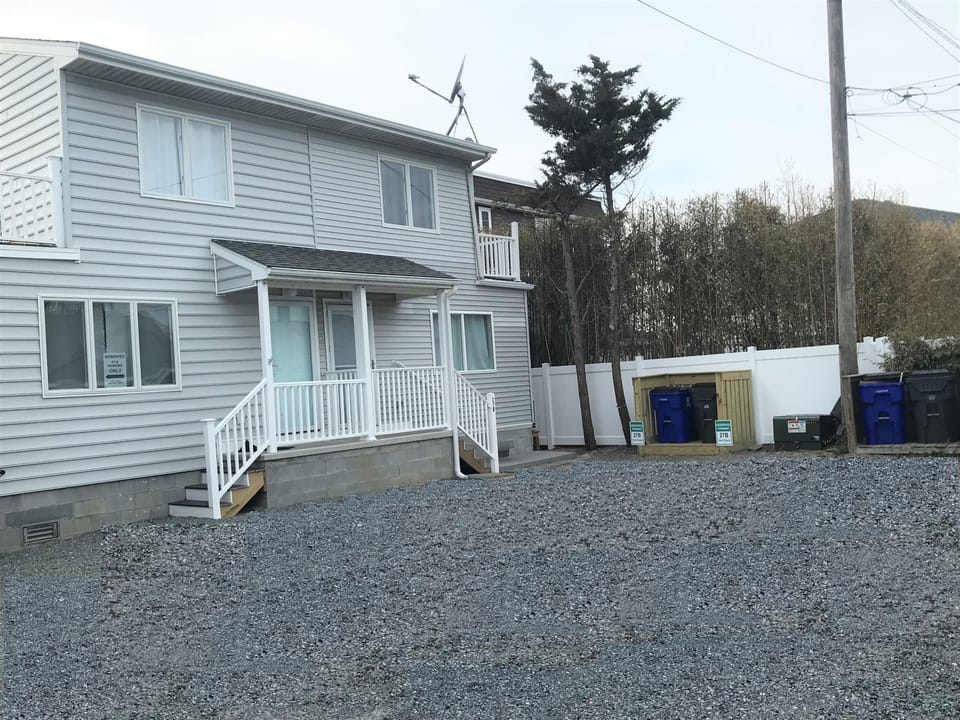 Parking lot